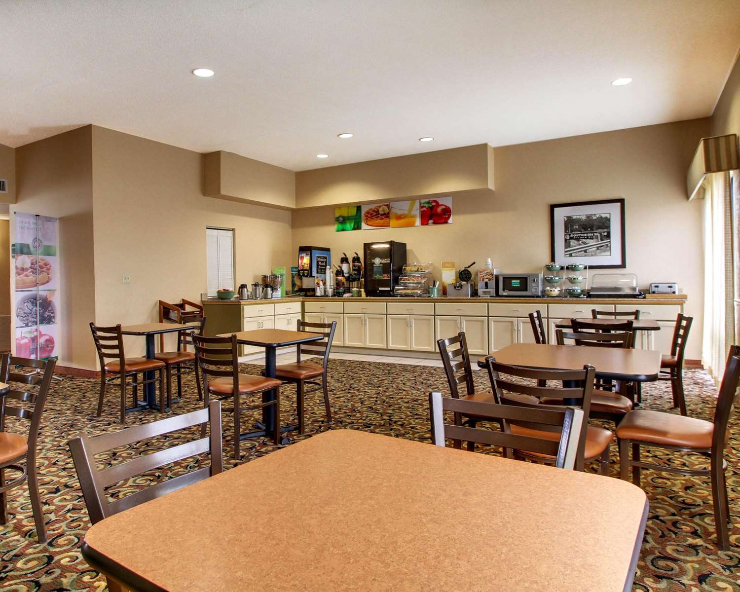 Quality Inn & Suites Hattiesburg North 21/27