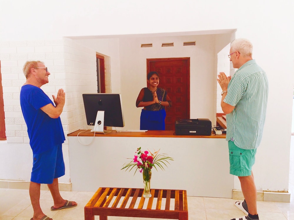 Anuhas Airport Villas 3/44