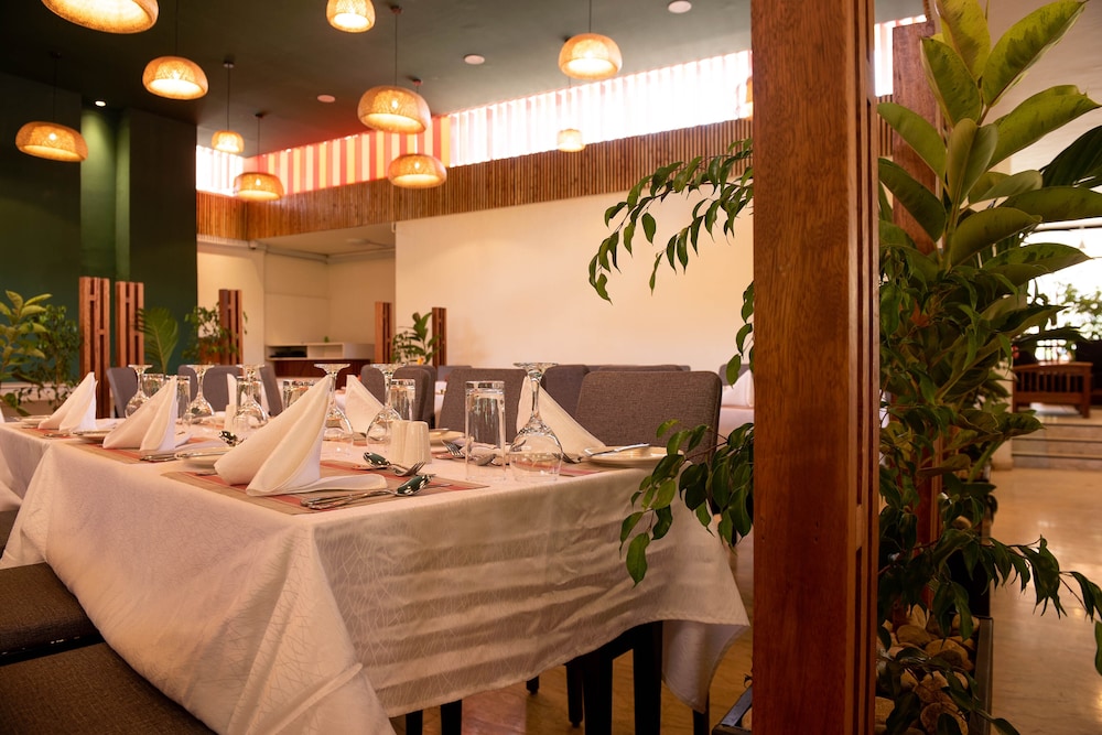 Hotel Boulevard Nairobi, City Centre CBD 38/47