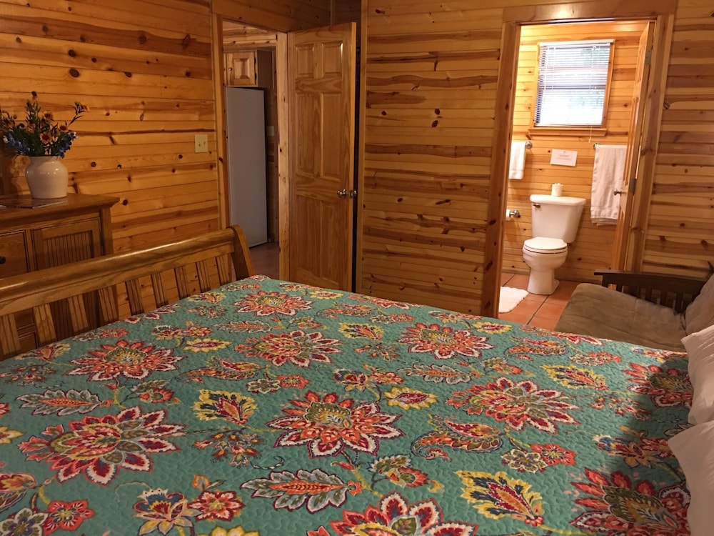 Frio Springs Lodges 22/50