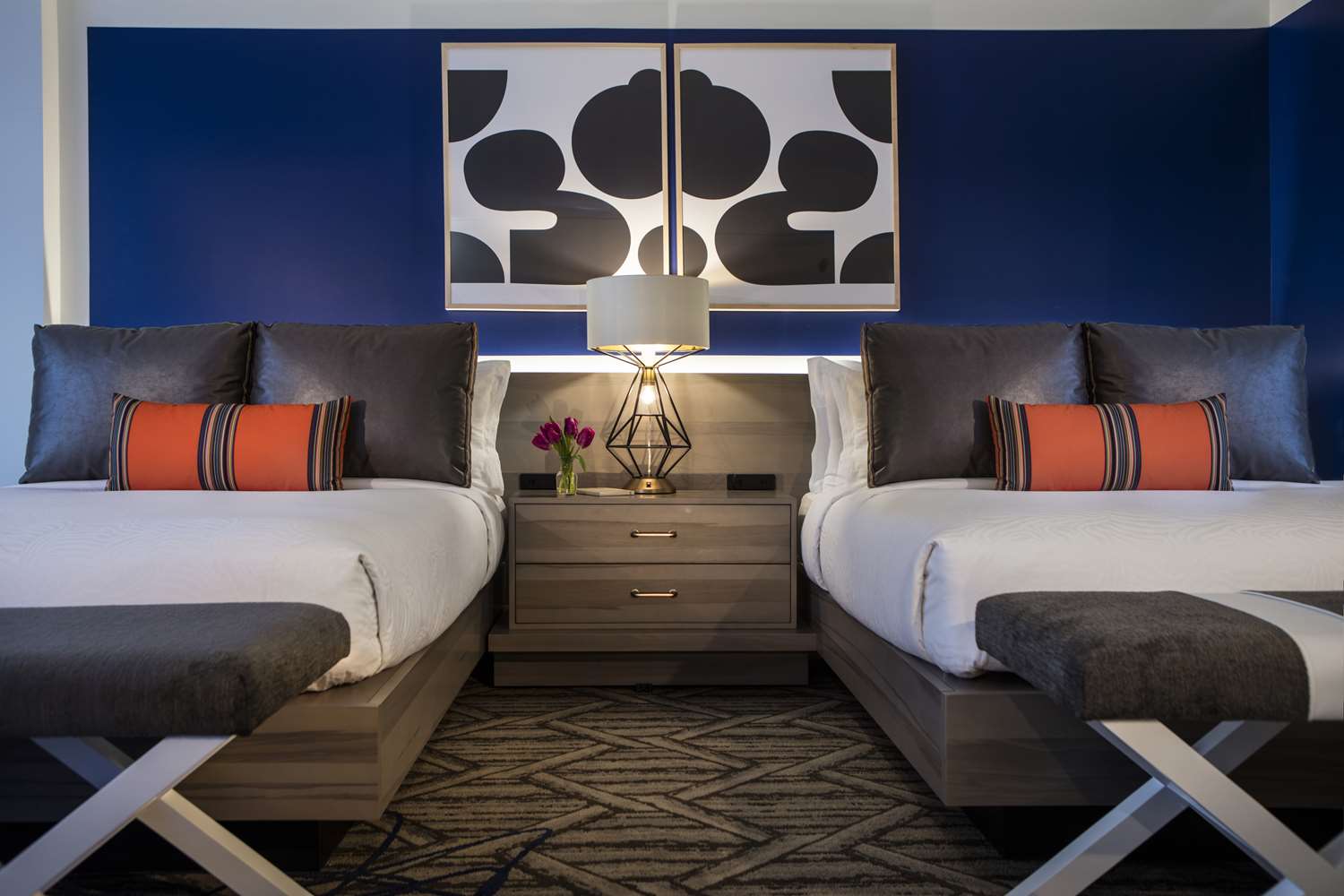 DELUXE, 2 QUEEN BEDS