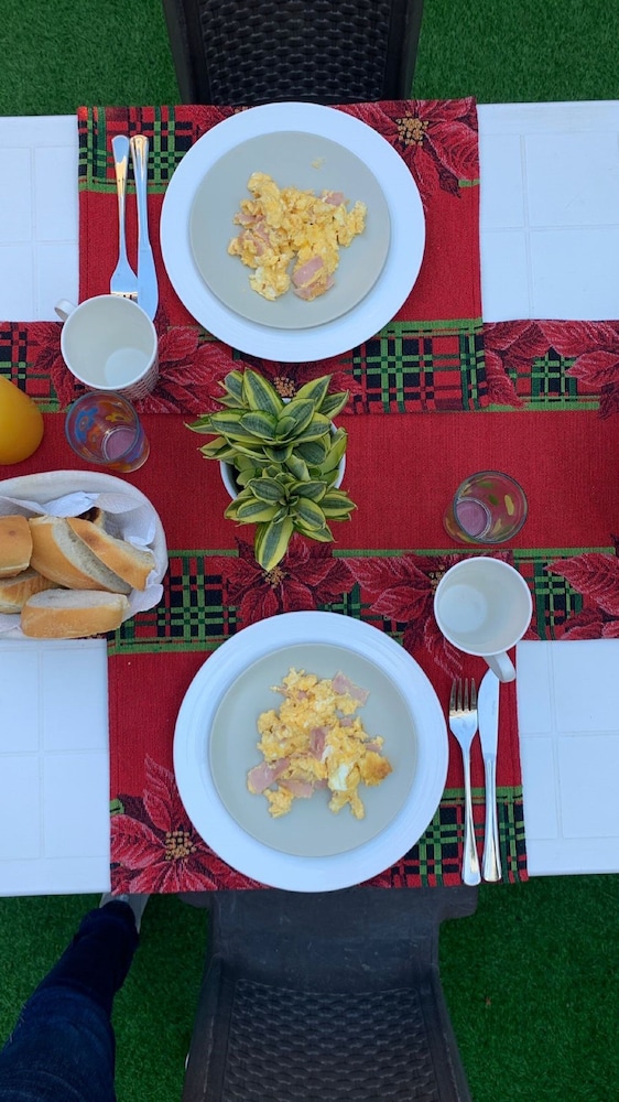 MANAYA BED & BREAKFAST 67/74