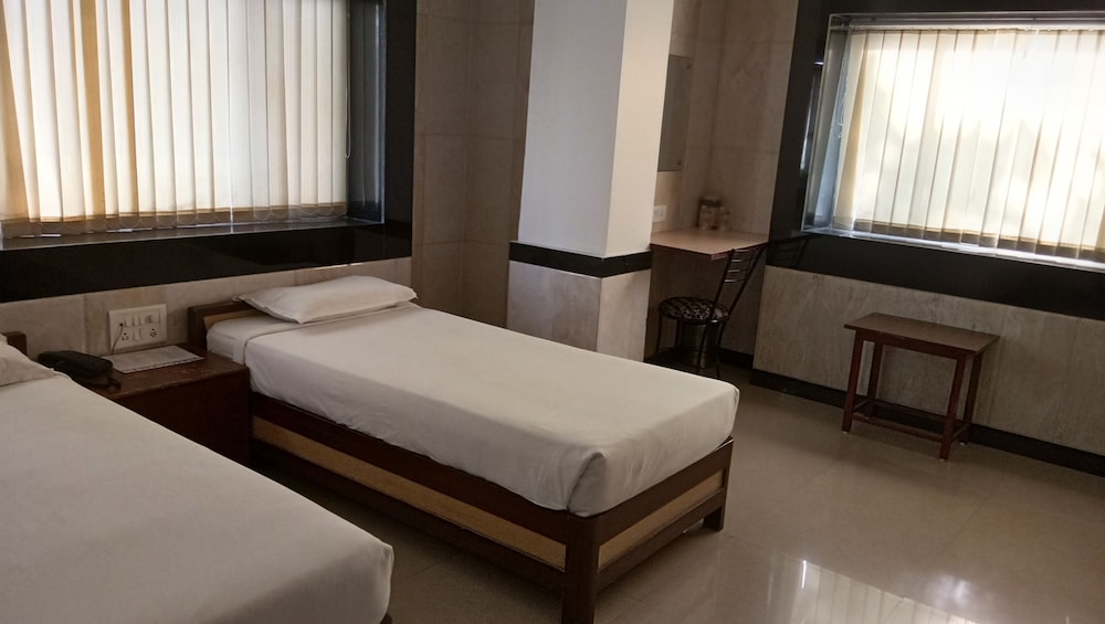 HOTEL ARCH MANOR DELUXE 13/22