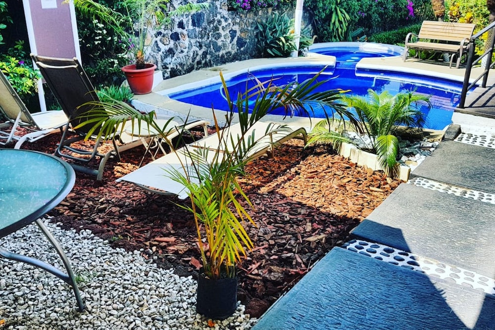 Hotel VF Cuernavaca 16/19