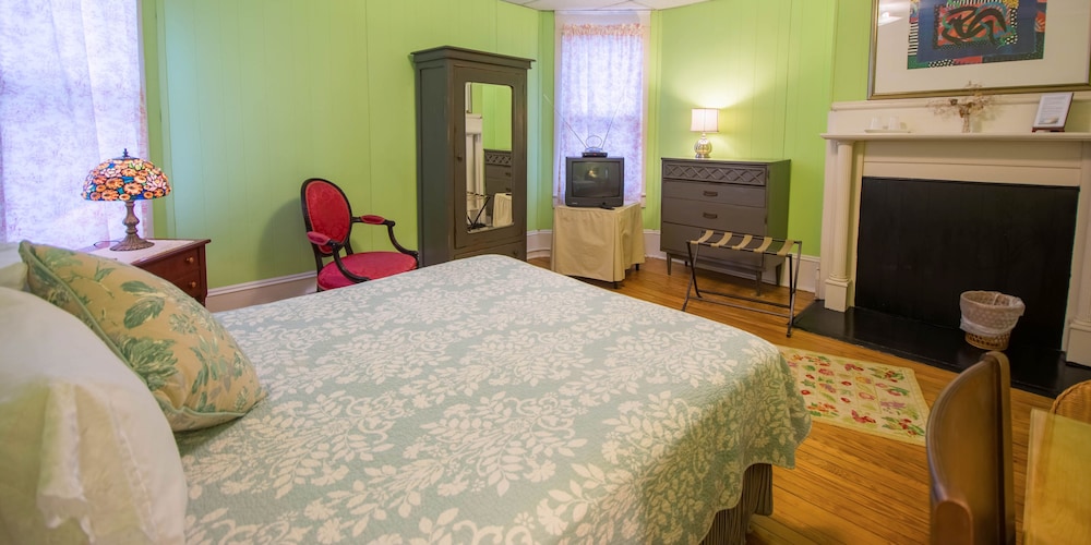 The Dailey Renewal Retreat Bed Breakfast 14/47