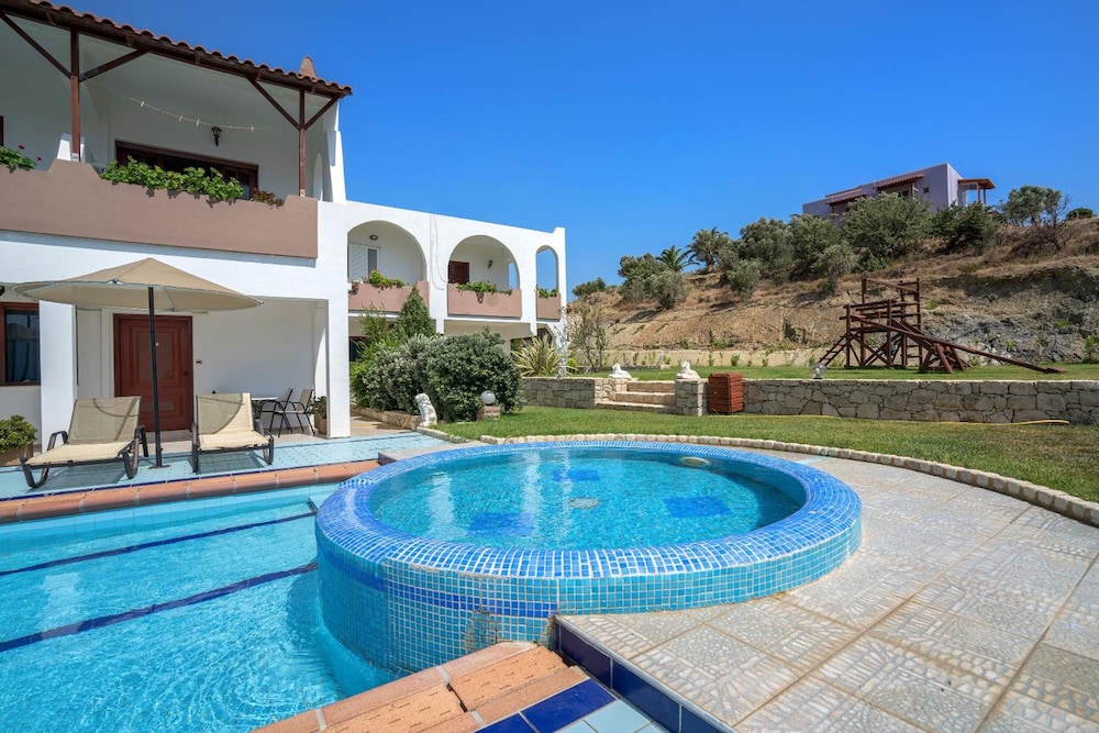 Anthos Apartments 31/56