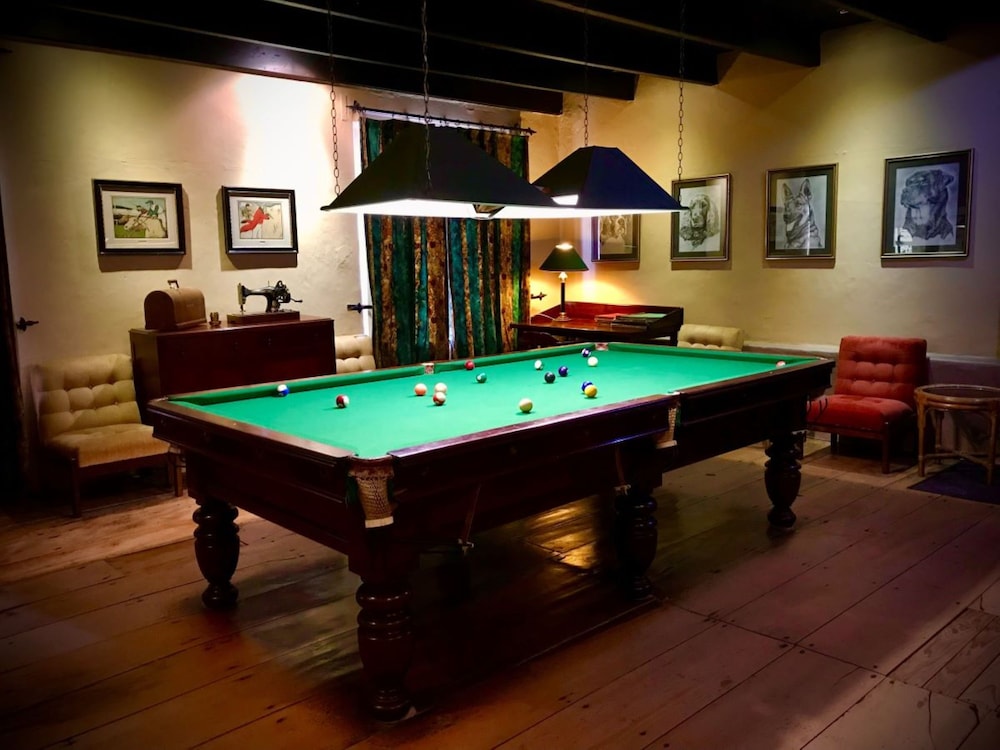 Eight Bells Mountain Inn 19/50