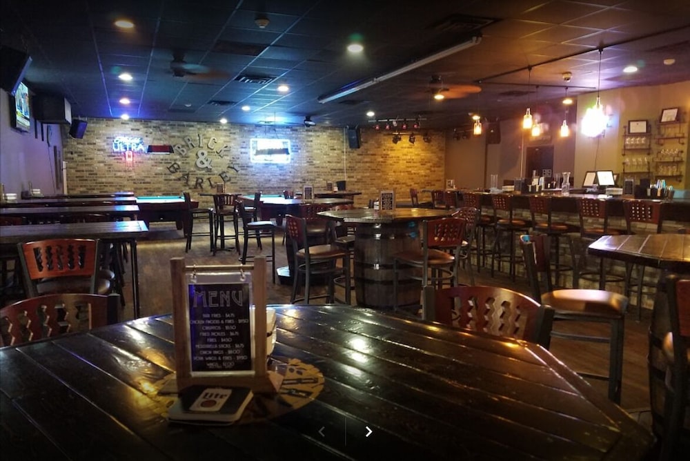 Best Price Motel & Suites 45/56