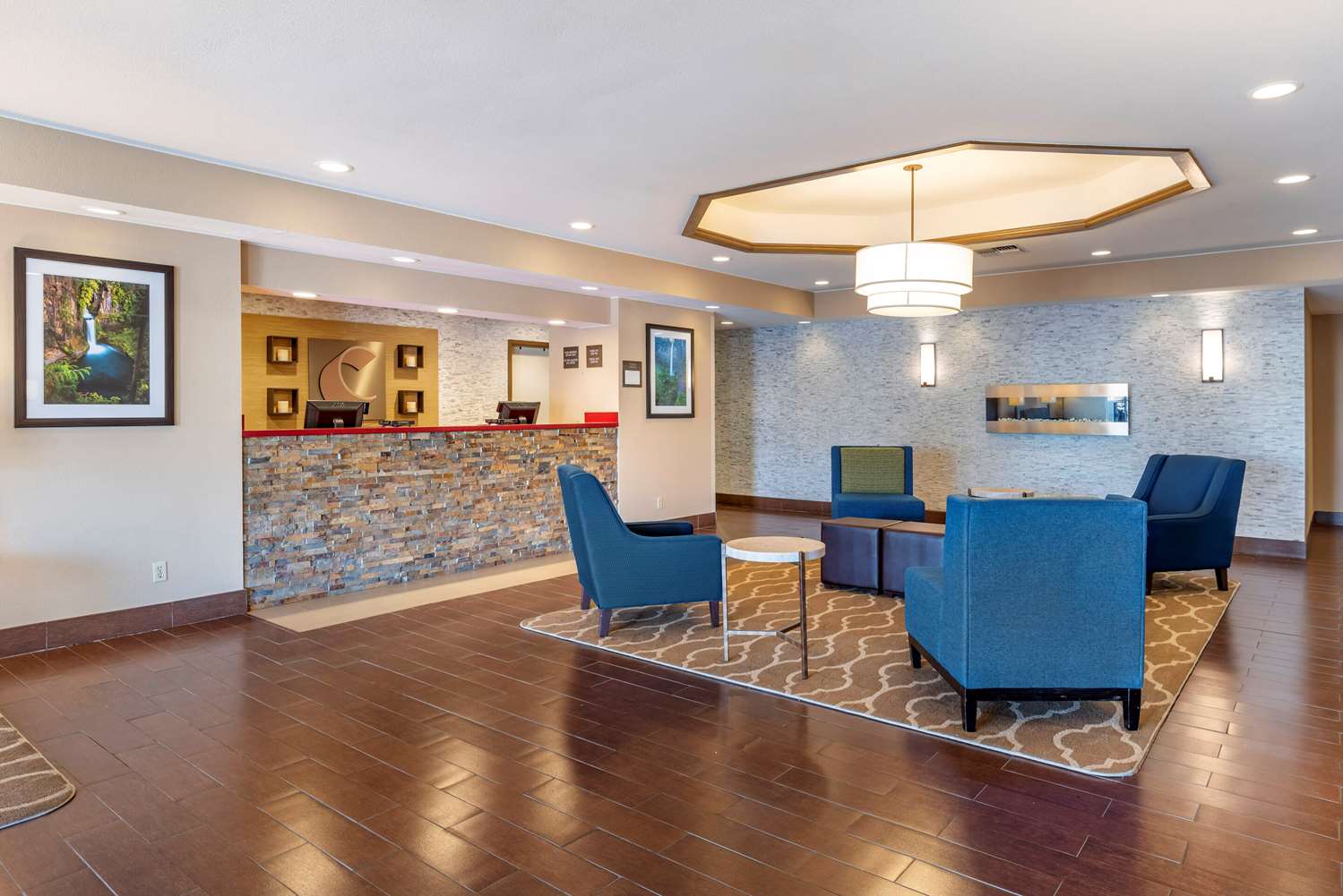 Comfort Inn and Suites Klamath Falls 6/27