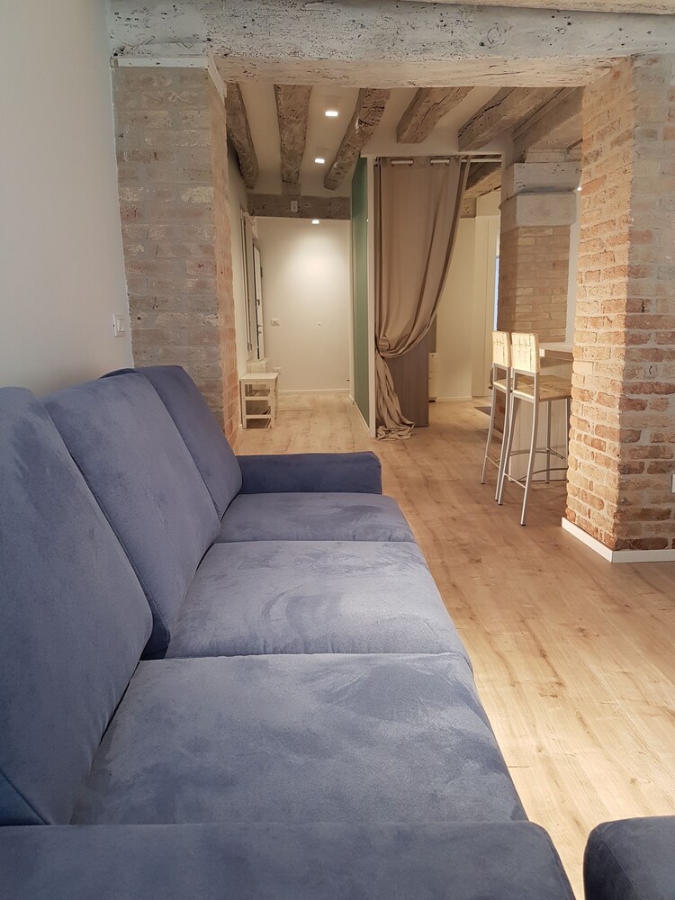 Corte Sconta Mini Loft 14/16