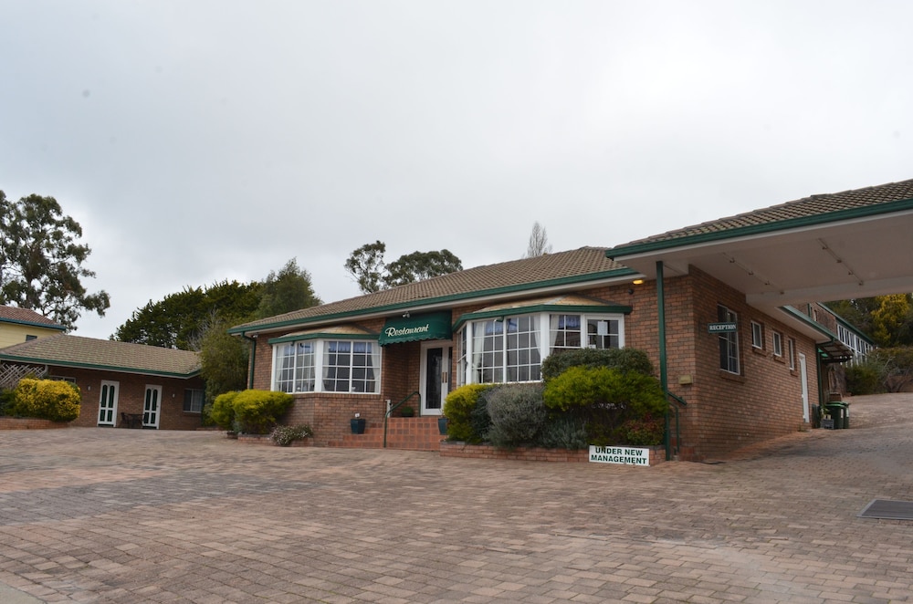 Deer Park Motor Inn And Restaurant 1/50