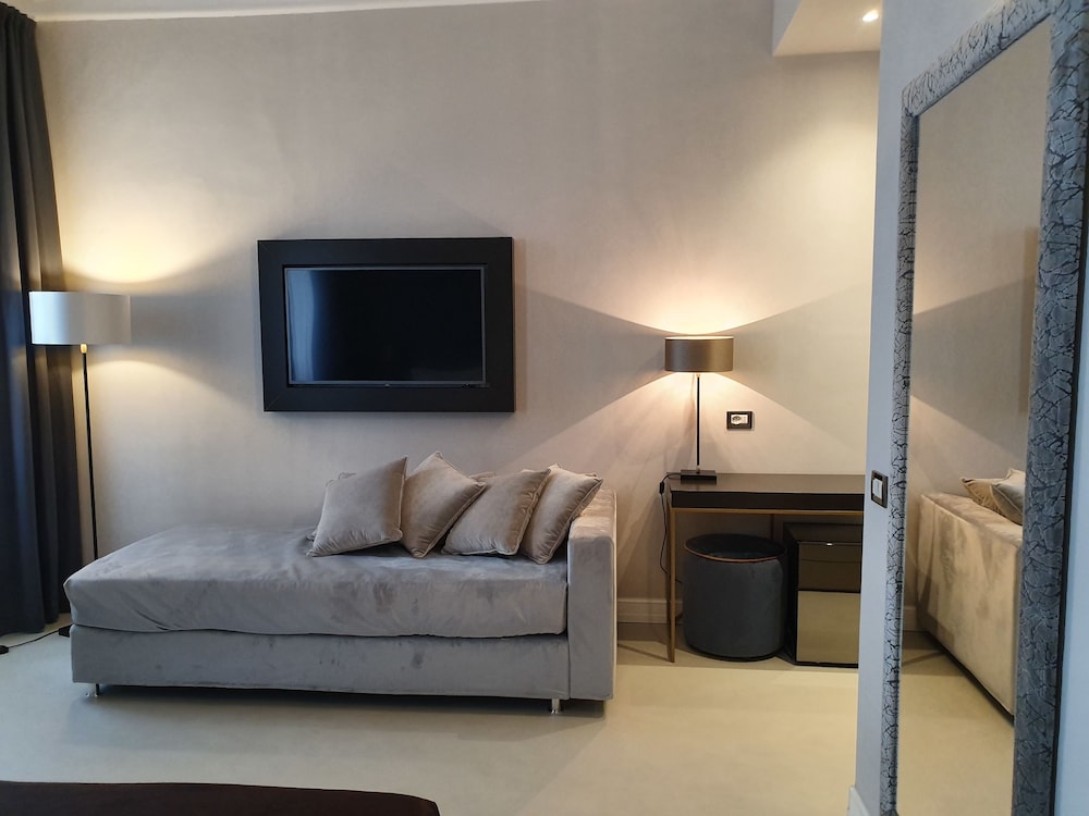 Hotel Maxim 53/72
