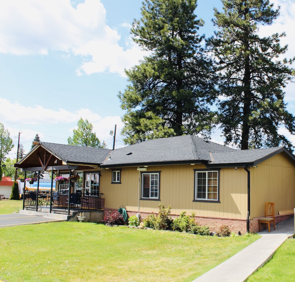 Cascade Lodge 7/66