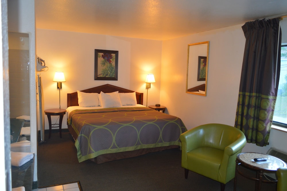 American Elite Inn 35/66