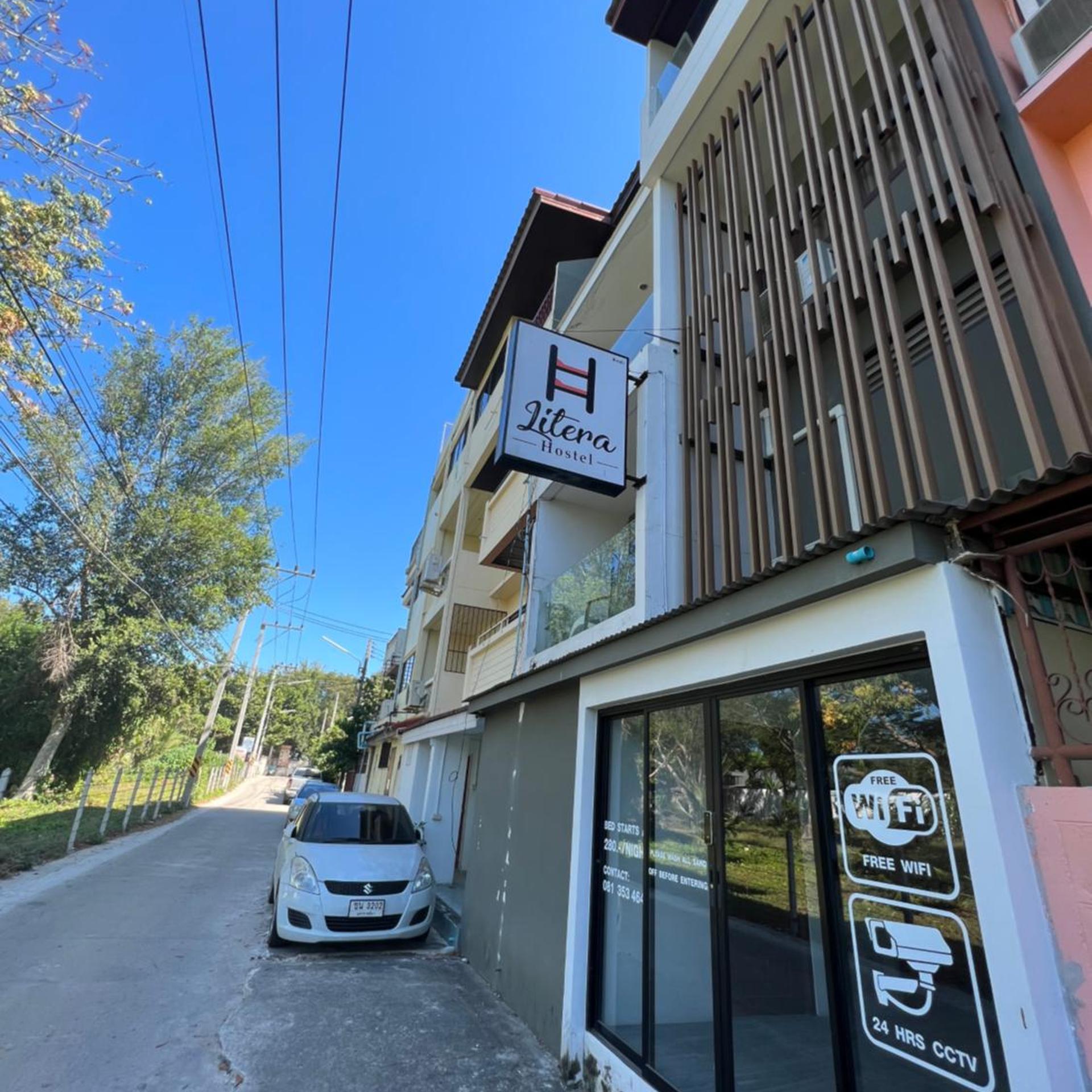 Litera Hostel Adults Only 65/71