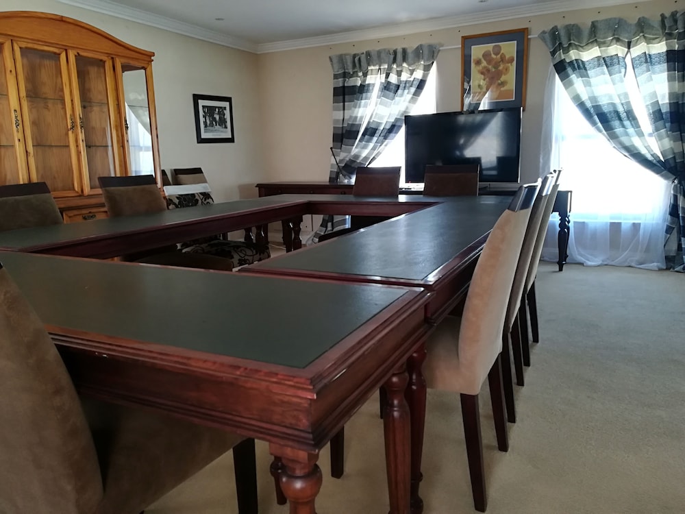 Blouberg Manor 4/50