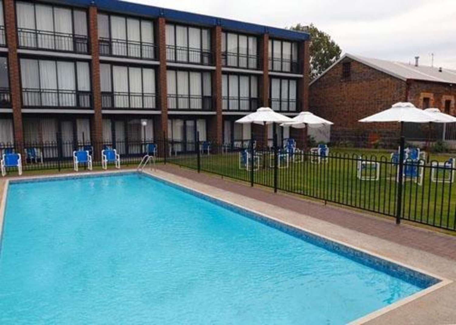Comfort Inn Richmond Henty 3/38