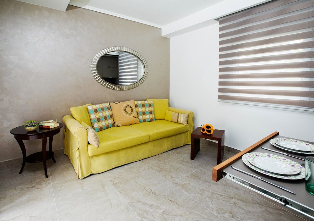 Sun Residence 11/36