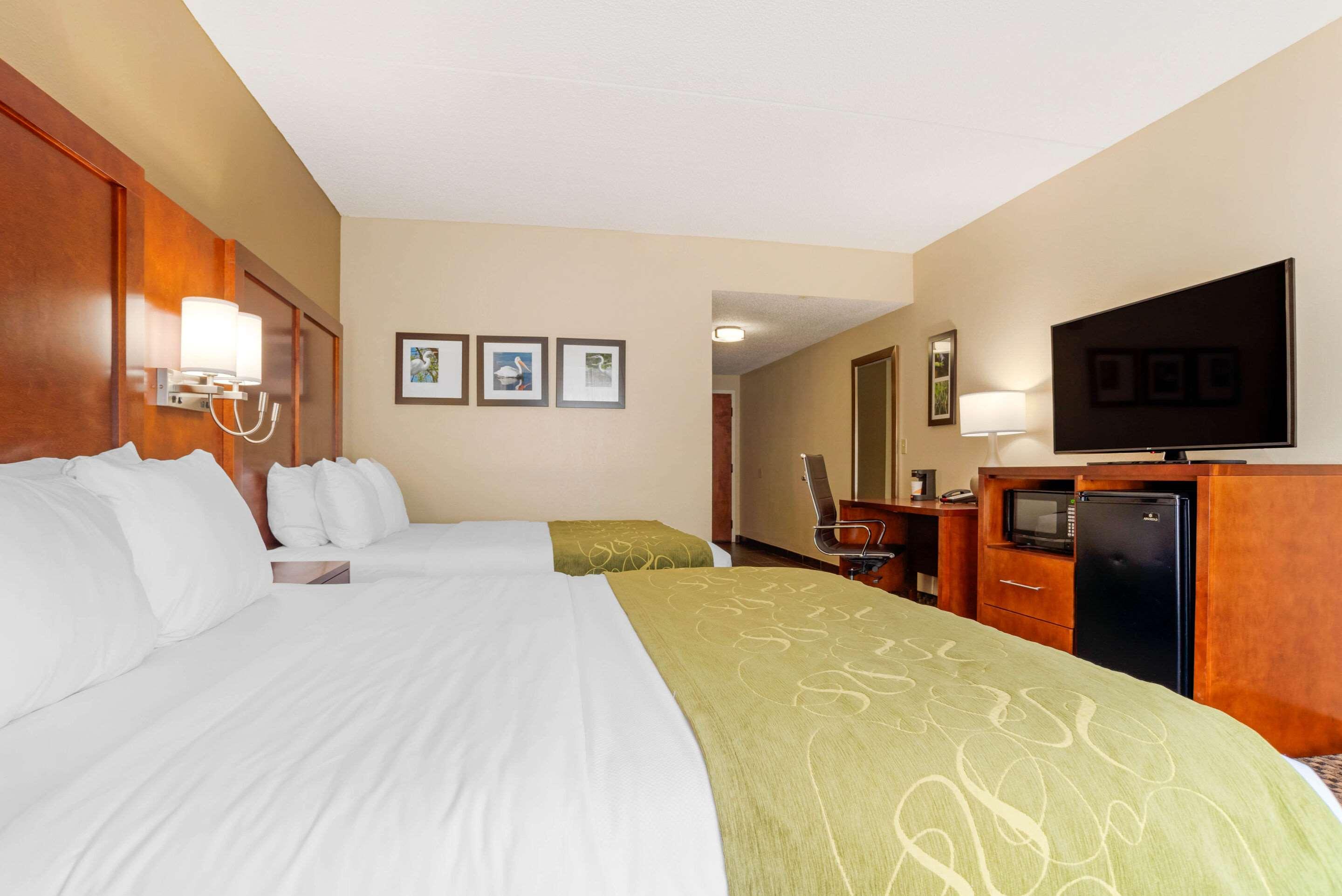ROOM, 2 QUEEN BEDS