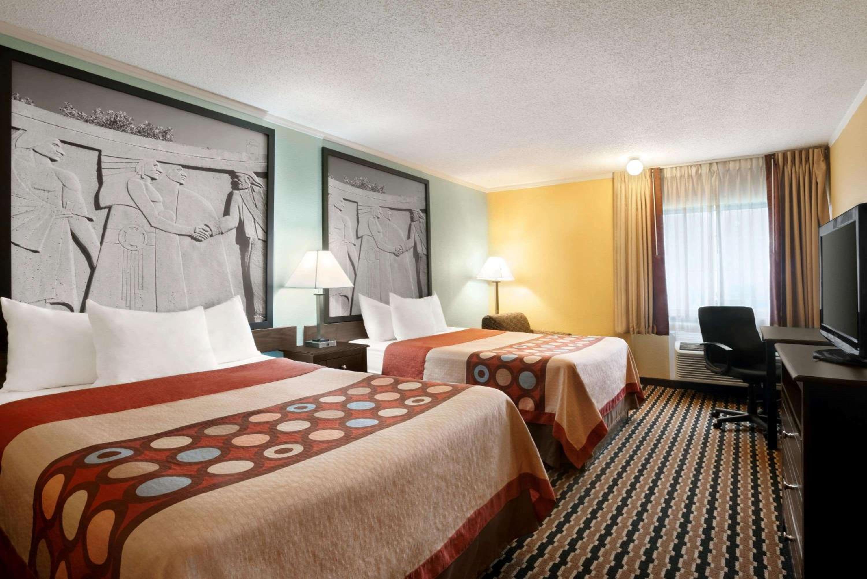 ROOM, 2 QUEEN BEDS