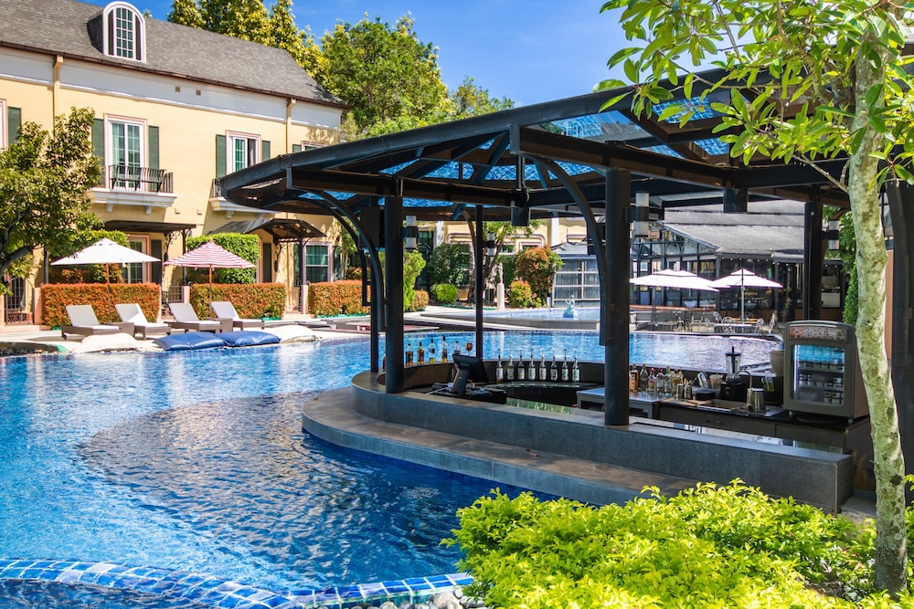 RANCHO CHARNVEE RESORT AND COUNTRY CLUB 75/77
