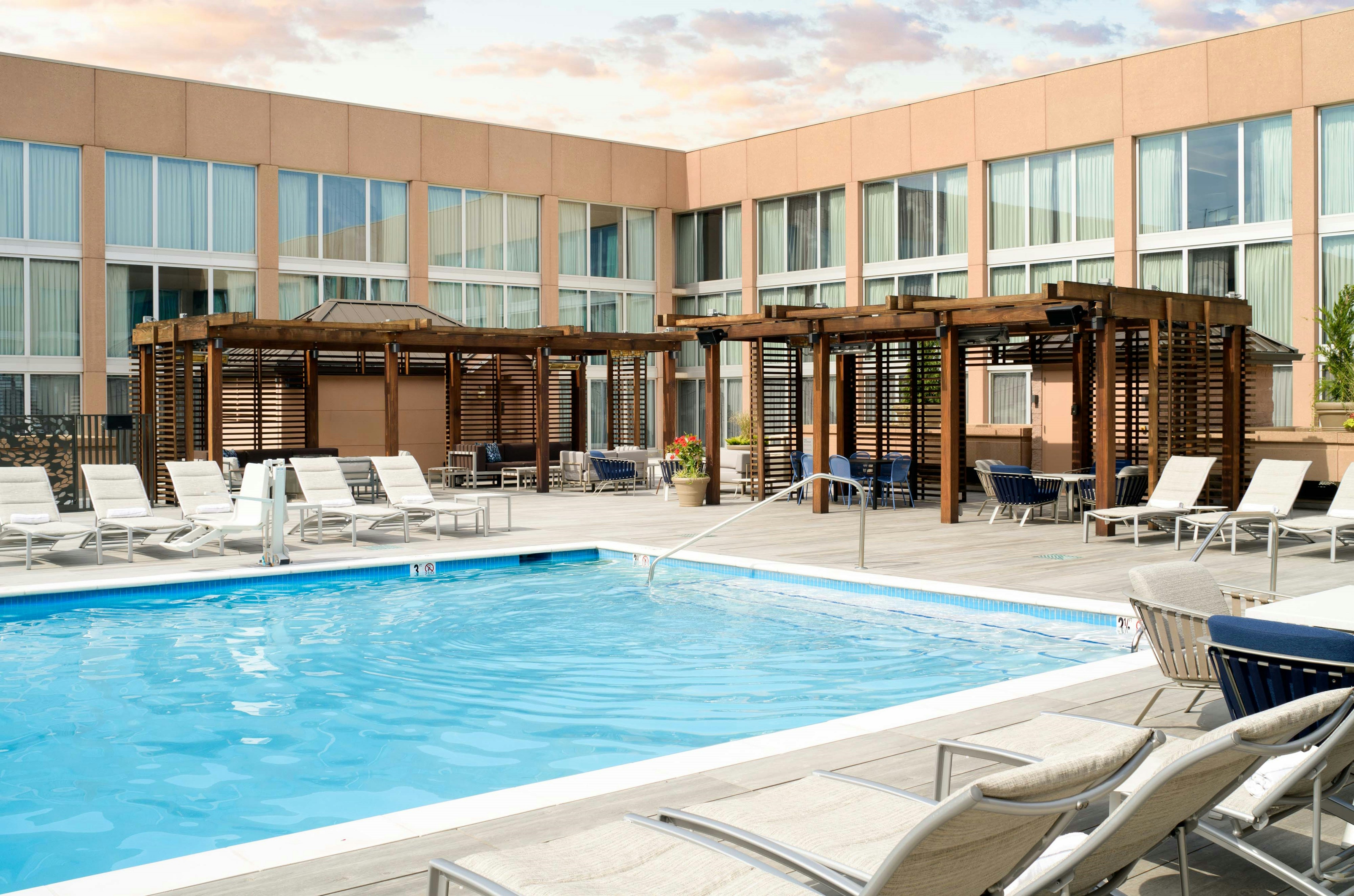 Hilton Washington DC National Mall The Wharf 75/76