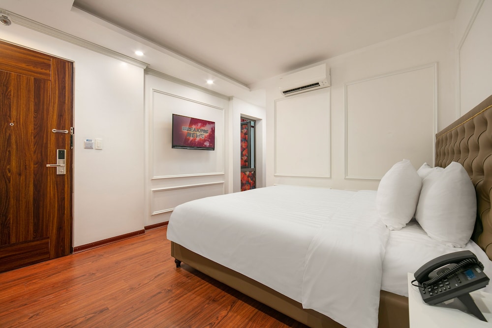 SUPERIOR, DOUBLE BED