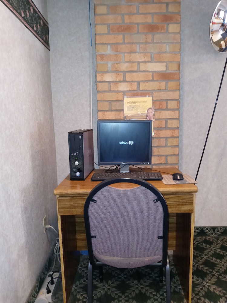 Quality Inn New Martinsville, WV 52/65