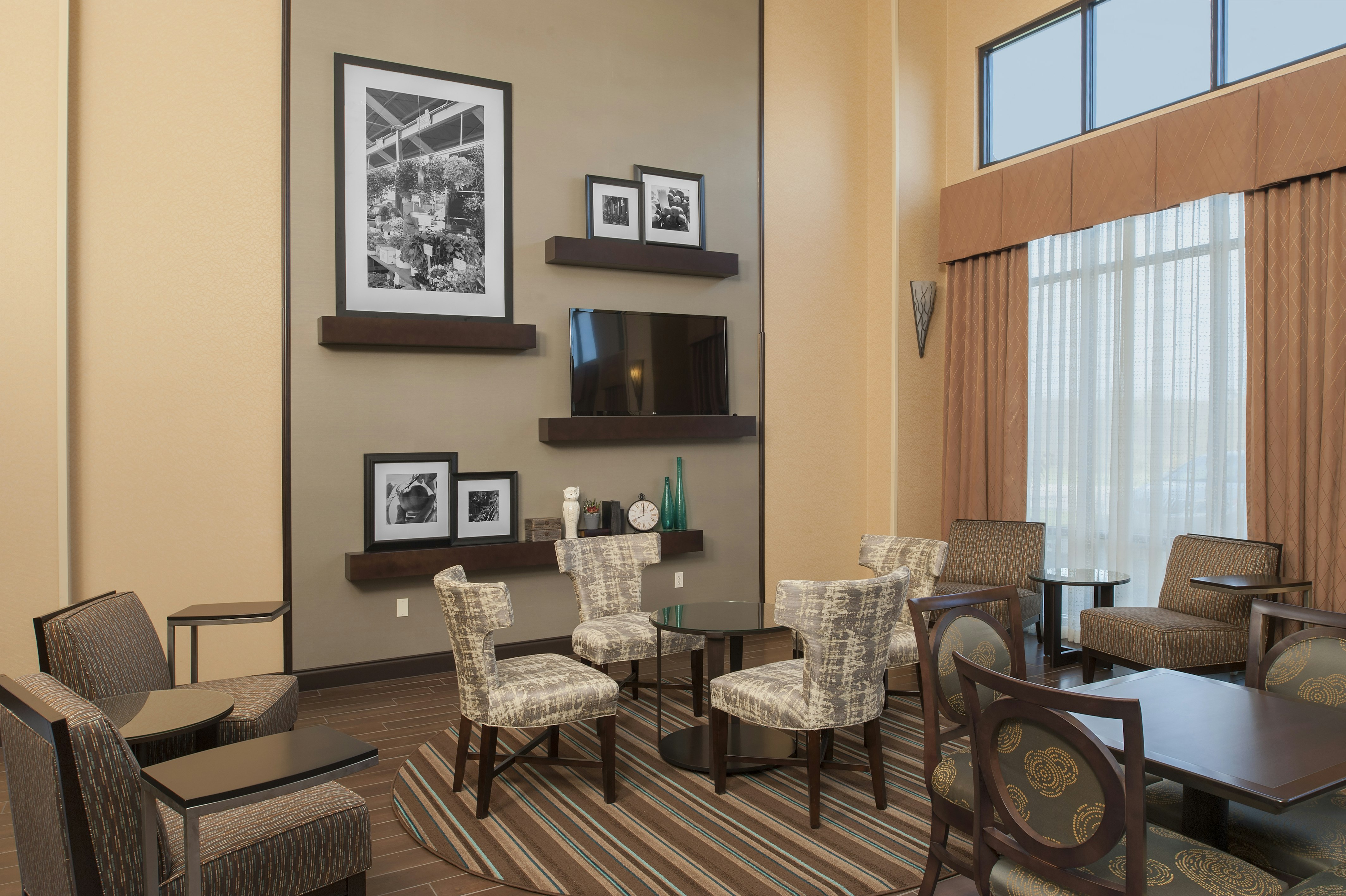 Hampton Inn & Suites Grand Rapids-Airport 28th St 8/14