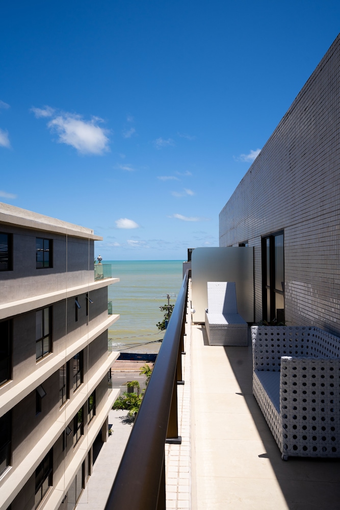 Hotel Cabo Branco Atlantico 72/74