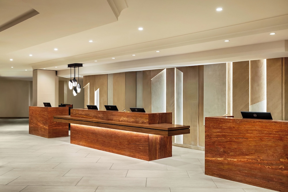 Grand Hyatt Scottsdale Resort 6/50
