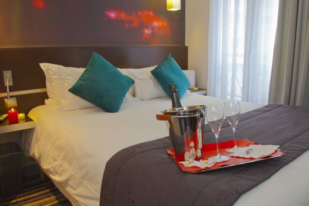 Hotel Lumieres Montmartre Paris 49/62