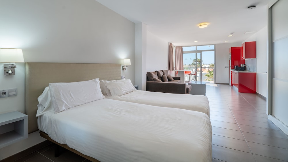 Superior, Suite, Twin Beds, Balcony