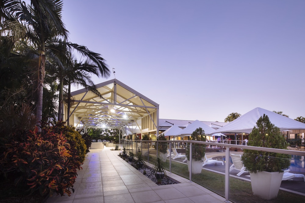 MERCURE TOWNSVILLE 7/61