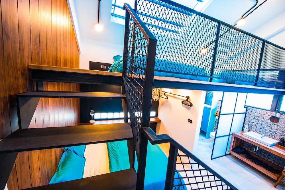 Pathway Inn 22/34