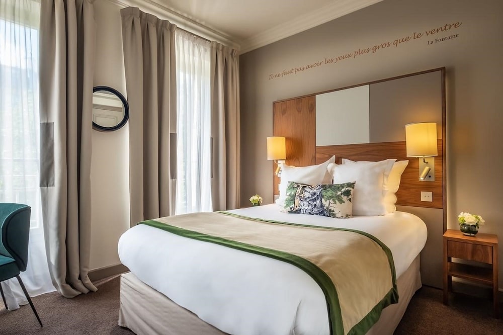 Hotel Le Tourville by Inwood Hotels 8/48