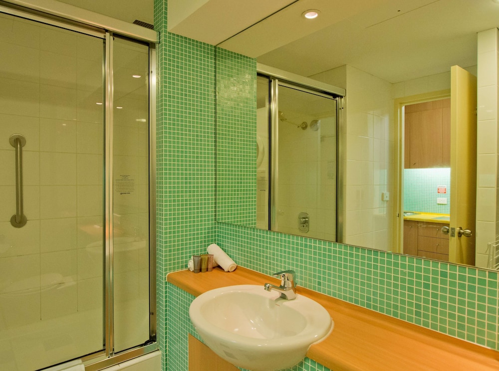 Oaks the Entrance Waterfront Suites 21/71