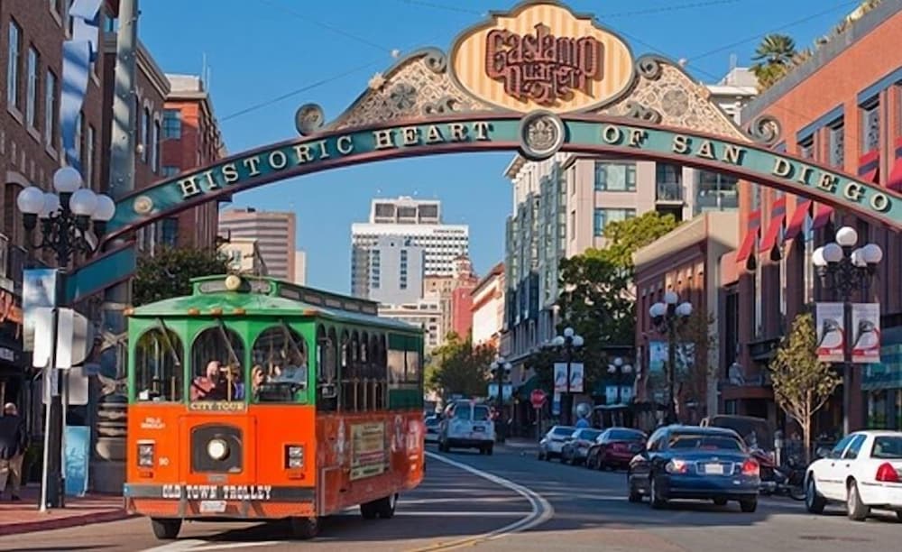 San Diego Downtown Lodge 34/35
