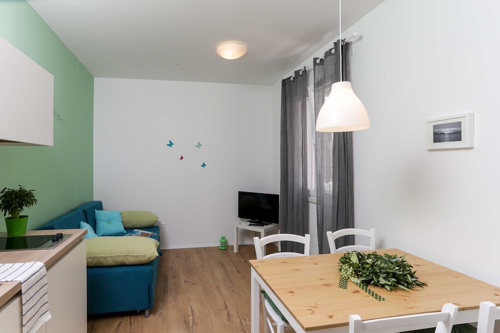 Apartments Villa Karmen 35/50