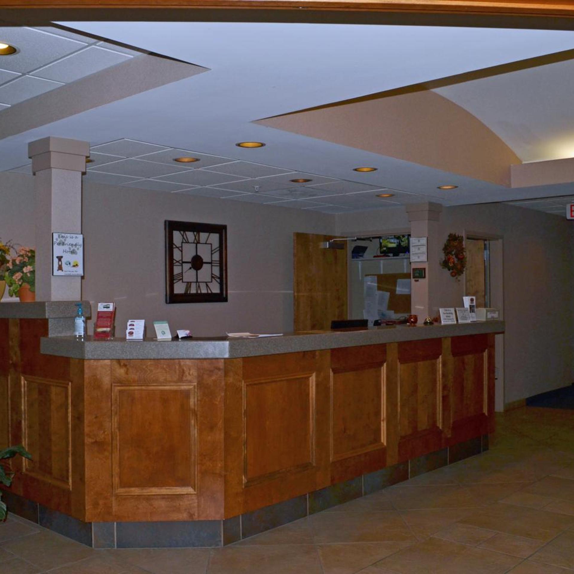 Paola Inn And Suites 8/47