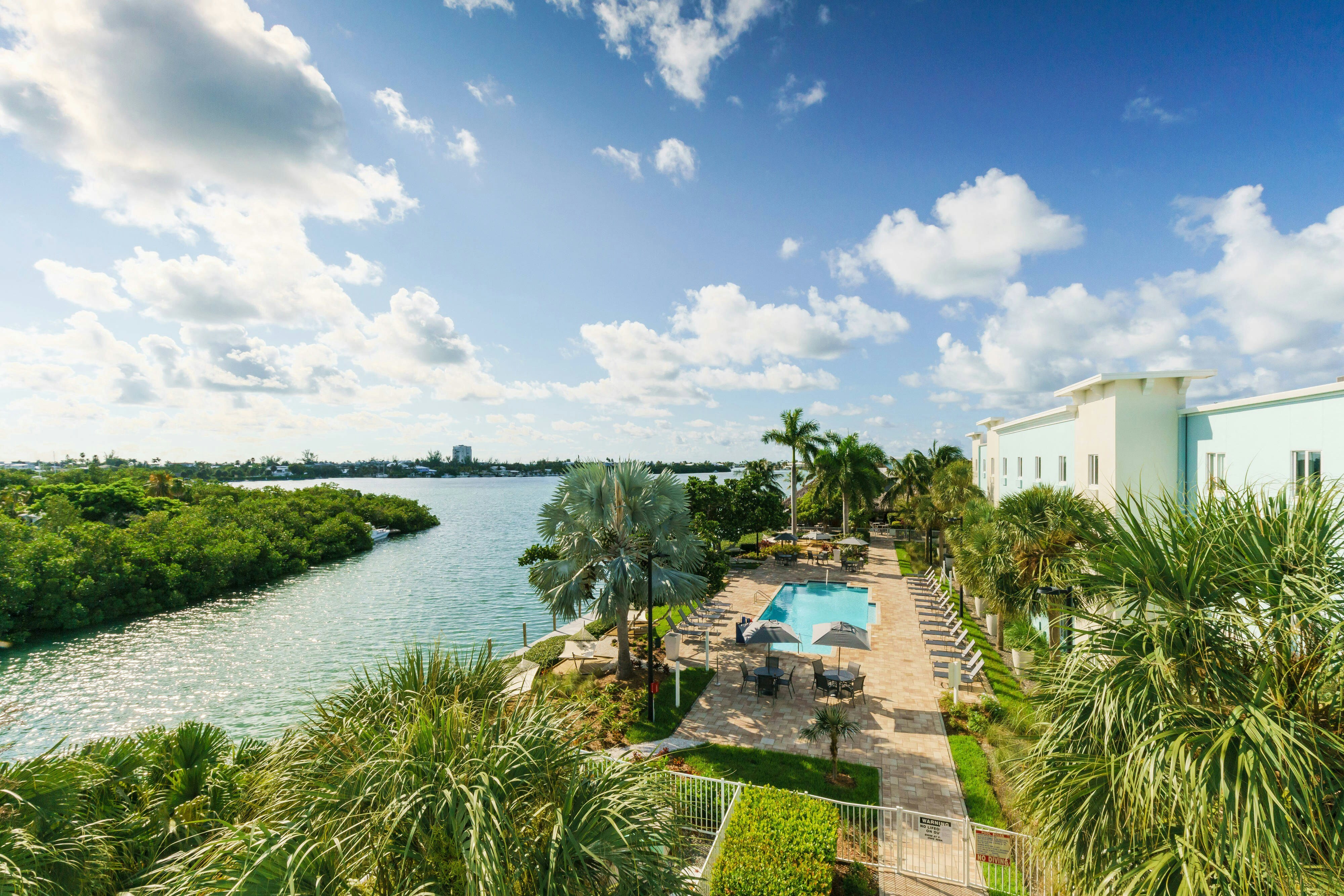 Fairfield Inn & Suites by Marriott Marathon Florida Keys 51/61