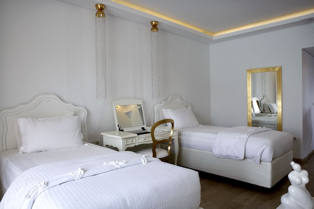 Diamond Deluxe Hotel Wellness Amp Spa Adults Only 21/76