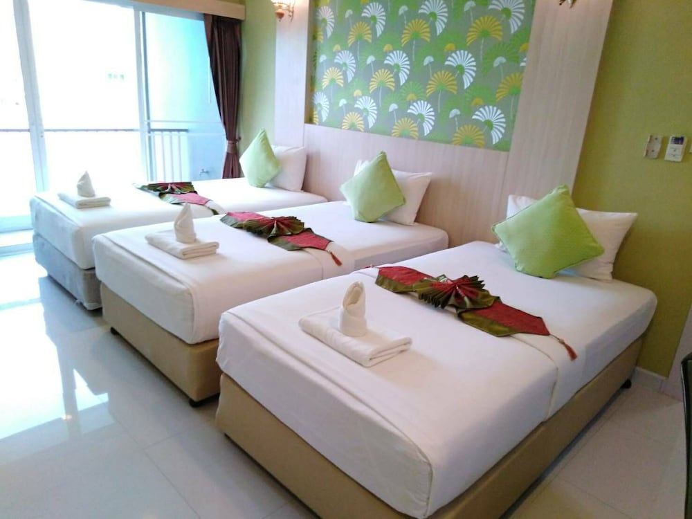 Family Hotel 33/45