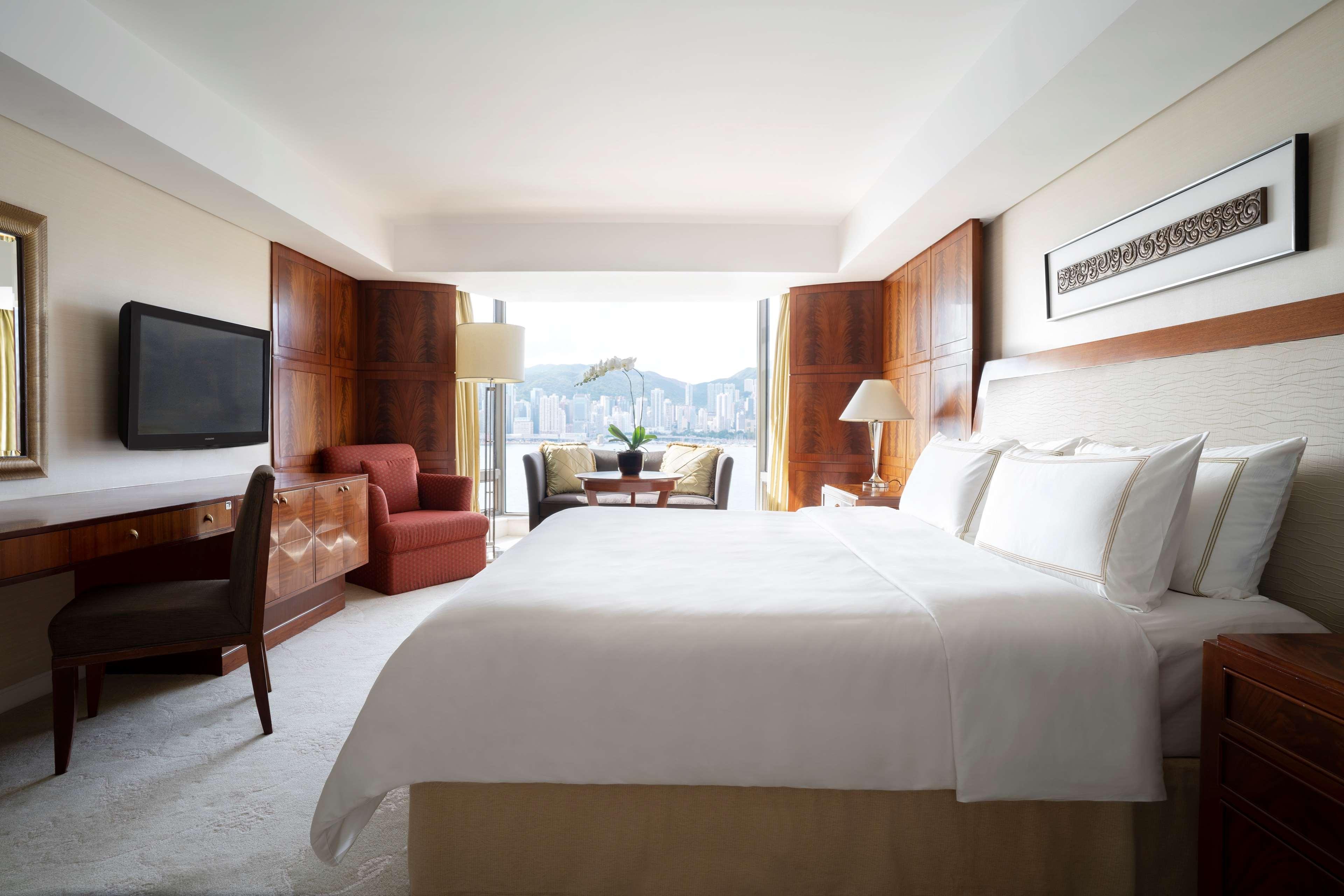 Specialty, Suite