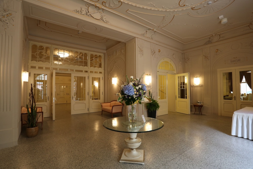 Grandhotel Ambassador Narodni Dum 37/50