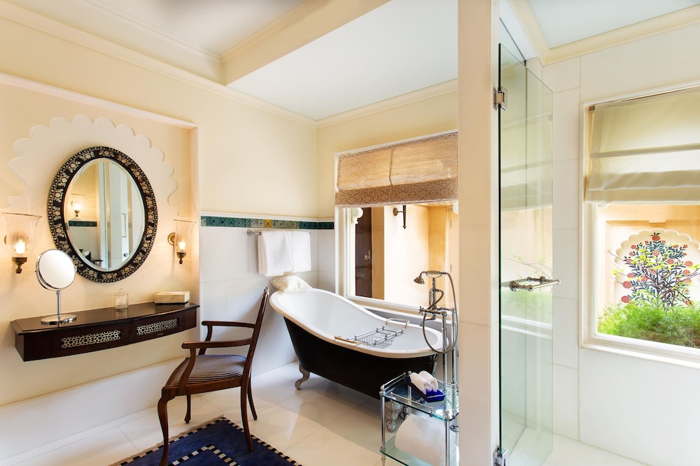 Oberoi Udai Vilas 29/78