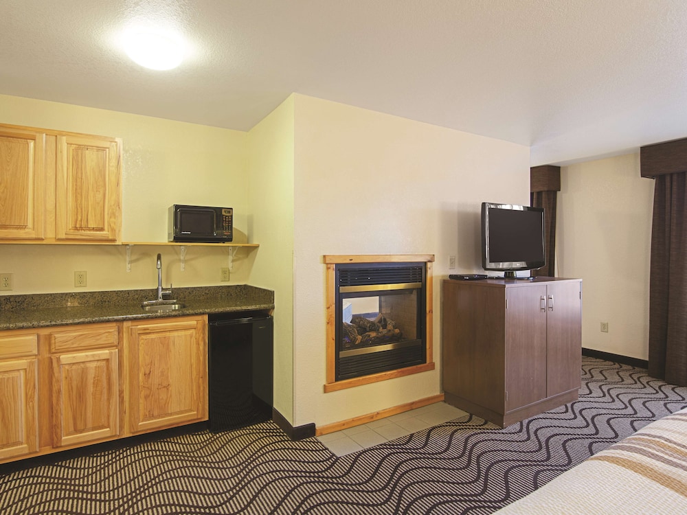 Lobby at Best Western Plus Riverfront Hotel And Suites, GREAT FALLS - MT