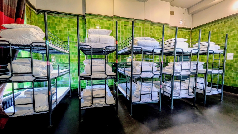Rest Up London Hostel 32/55