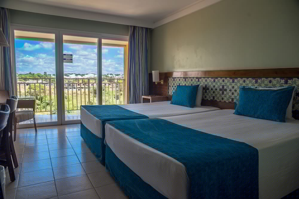 Gran Hotel Stella Maris Urban Resort and Conventions 3/50