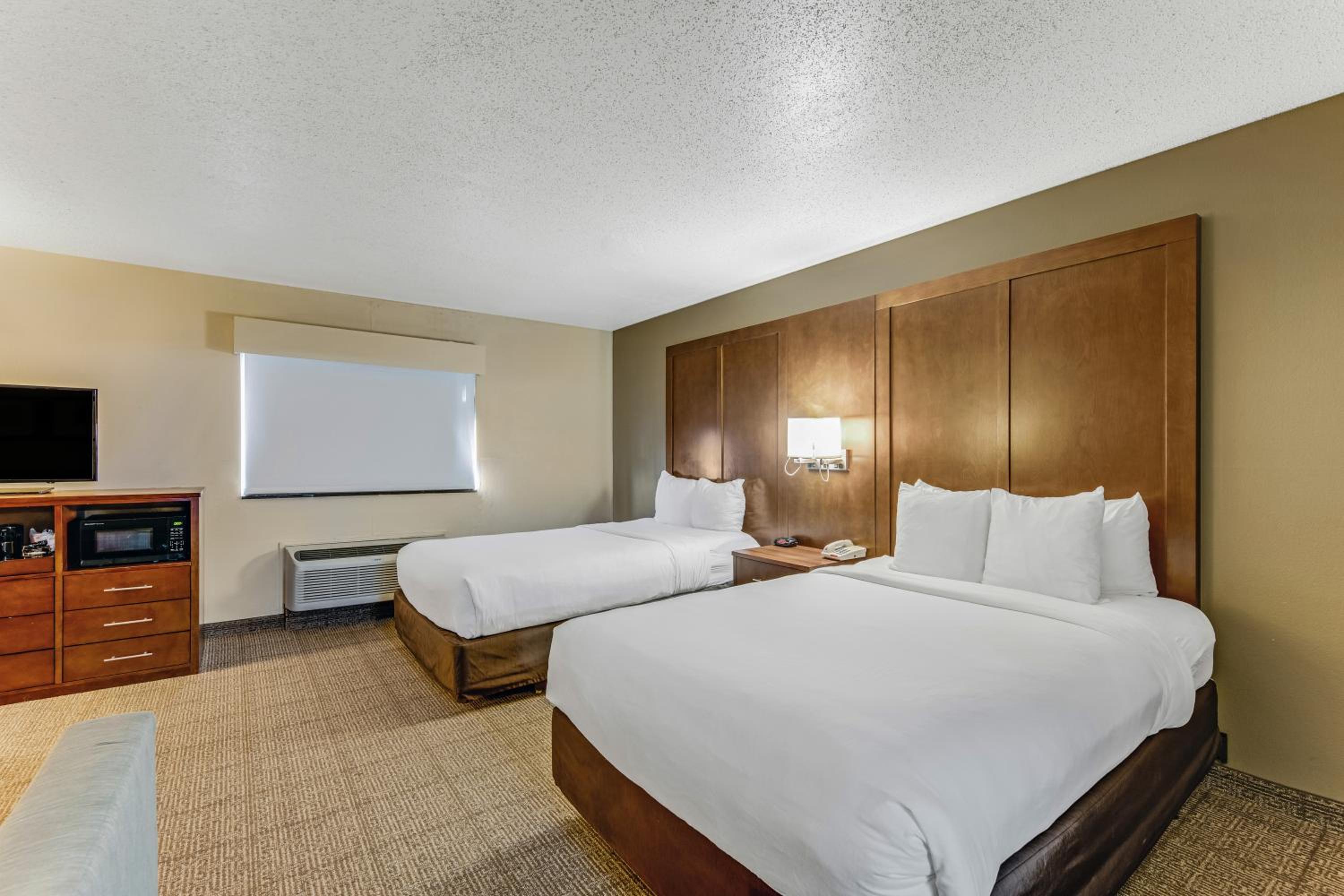 Room, 2 Double Beds, Accessible, Comfort Suites Huntsville MidCity District at Research Park 7/10